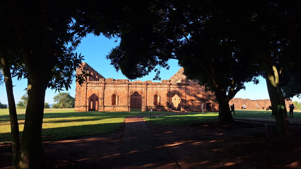 Ruinas de la Misión Jesuítica de Jesús de Tavarangue