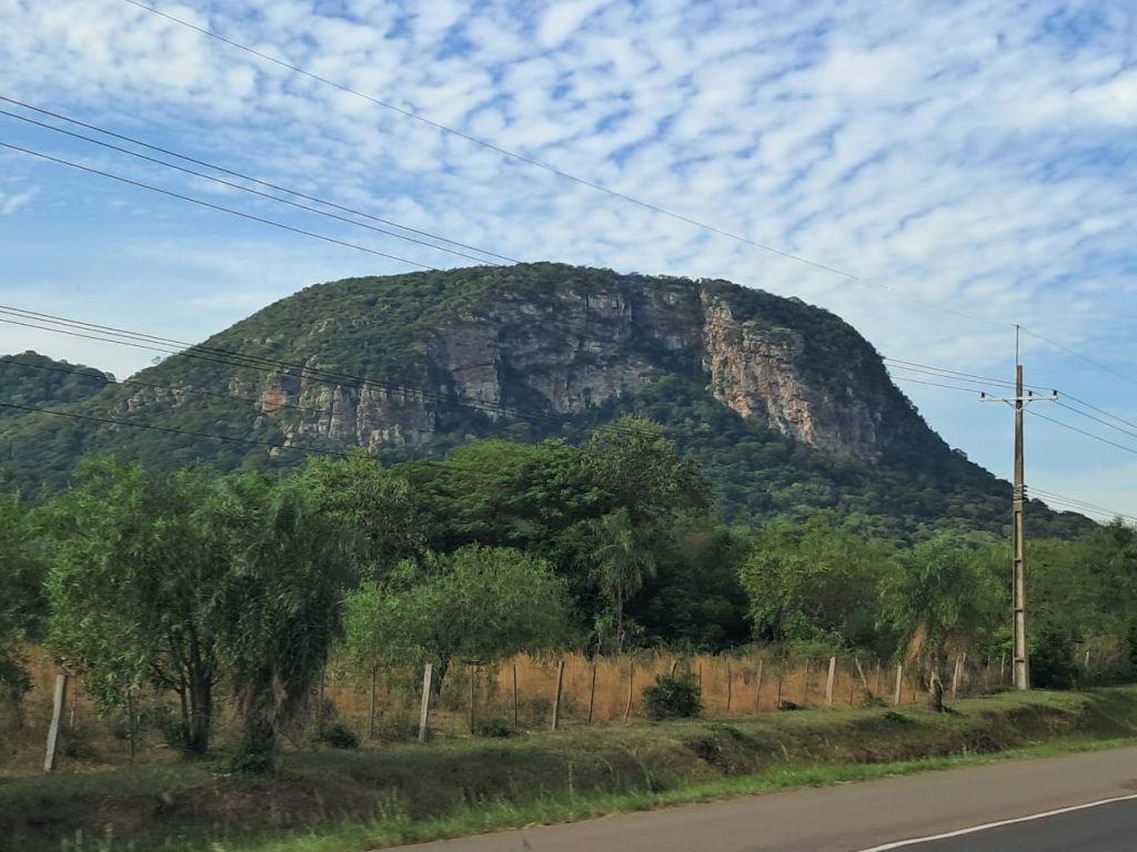 Cerro Perõ (Paraguarí)